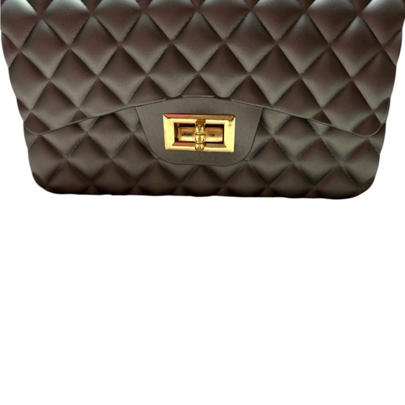 Silver and Gold Quilted Shoulder Bag with Chain Strap - Picture 3 of 6